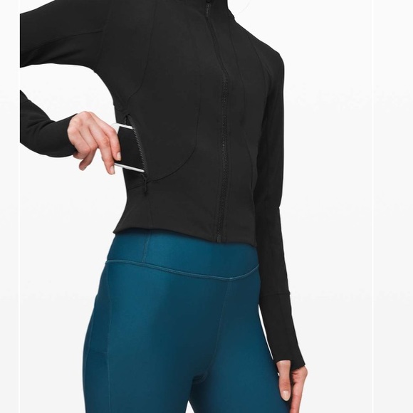 🟠SOLD🟠Lululemon Cropped Jacket- Full Freedom-Size 10 - Picture 4 of 7